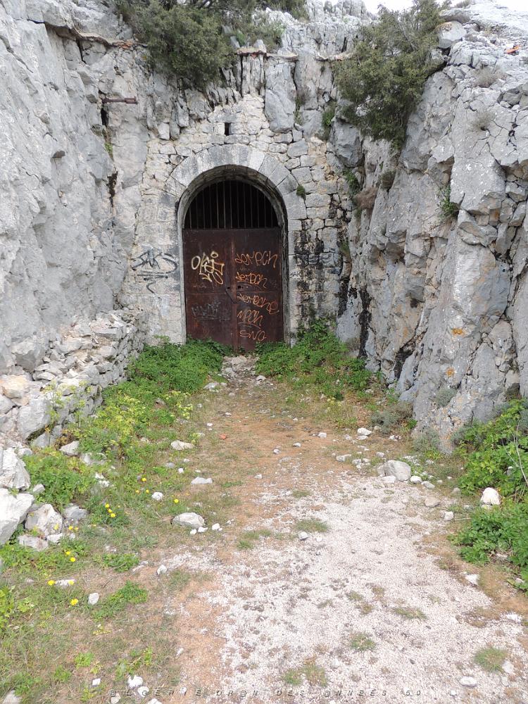 CAUME-3 Un abri.JPG -           